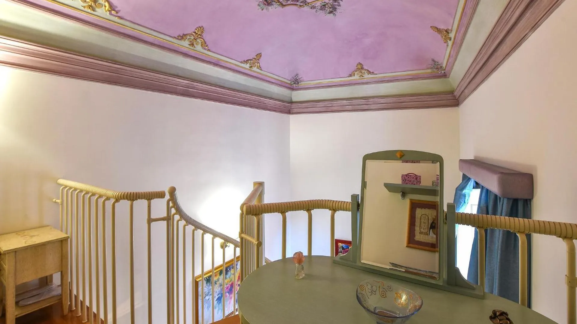3 Bedroom Stunning Apartment In Katánie
